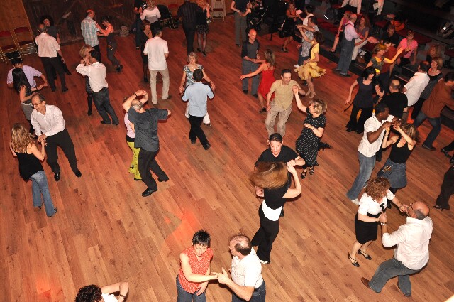 min 2009 04 05 station danse 190
